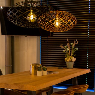 Lamp Hang Above The Dining Table, How High To Hang A Pendant Light Over Table